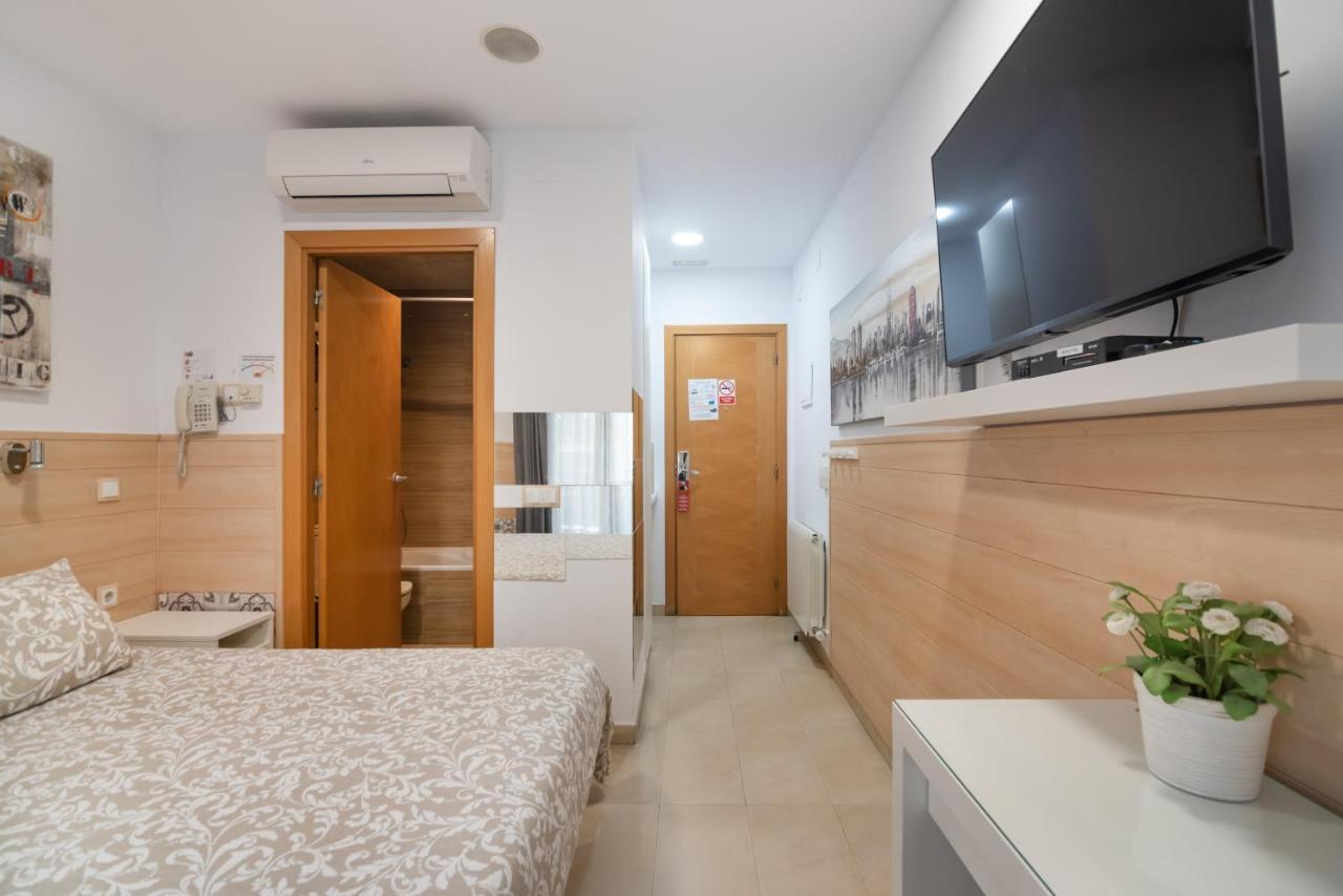 Pensión House 2*